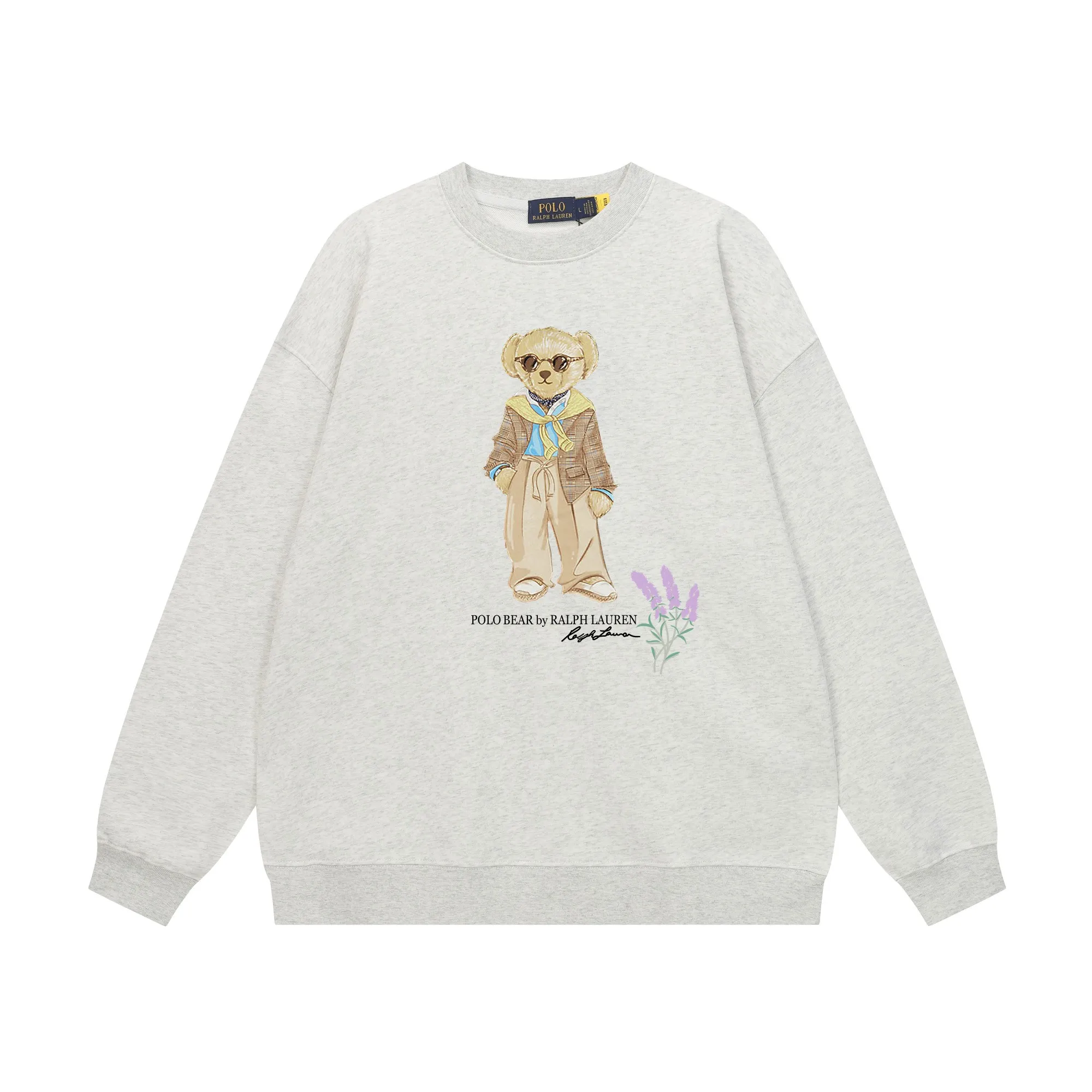 P200 Long-term stock] RalphLauren/Ralph Lauren 2025 autumn and winter new bear letter print 420g heavy large terry sweatshirt Ralph Lauren's age-reducing item, the coat fabric is made of 85% cotton ➕15% polyester, which not only retains the softness, comfort and breathability of cotton, but also adds the wear resistance and wrinkle resistance of polyester fiber, making the clothes more durable and easy to care for. Even in slightly cooler weather, you won't feel stuffy when wearing it. This kind of fabric has a natural crisp feel and is not easy to pill or deform. The bear on the chest is printed with English letters. It is full of color, full of three-dimensionality, and lifelike, adding a bit of liveliness and interest to the whole sweatshirt. There is no pressure to dress, regardless of age or gender. Complete accessories! Color: black, white, navy blue, light floral gray Size: M-L-XL-XXL